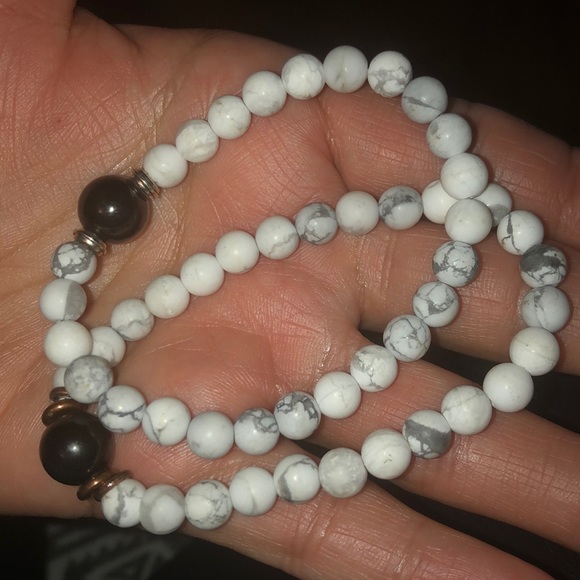 • Howlite & Shungite • - Picture 2 of 6